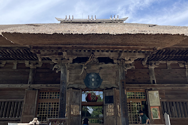 恵隆寺立木観音堂