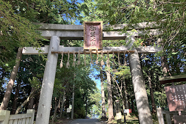 冨士御室浅間神社・西鳥居