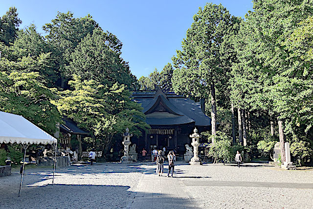 里宮の社殿
