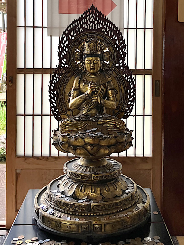大日如来坐像