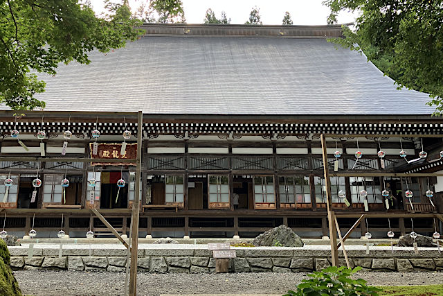 関興寺の本堂
