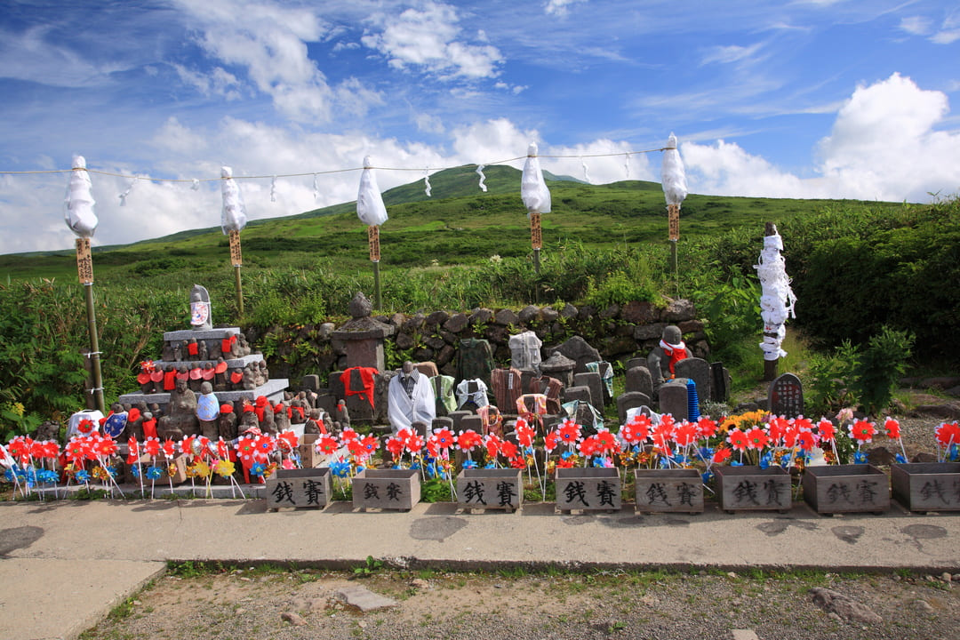 月山八合目の御田原神社