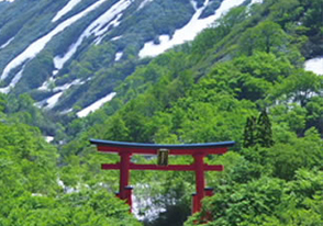 夜行日帰り出羽三山