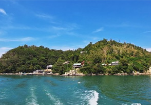 竹生島　宝厳寺と都久夫須麻神社