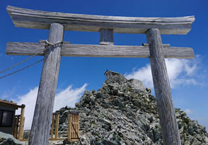 日本三霊山を訪ねて・白山三馬場を巡るバスツアー