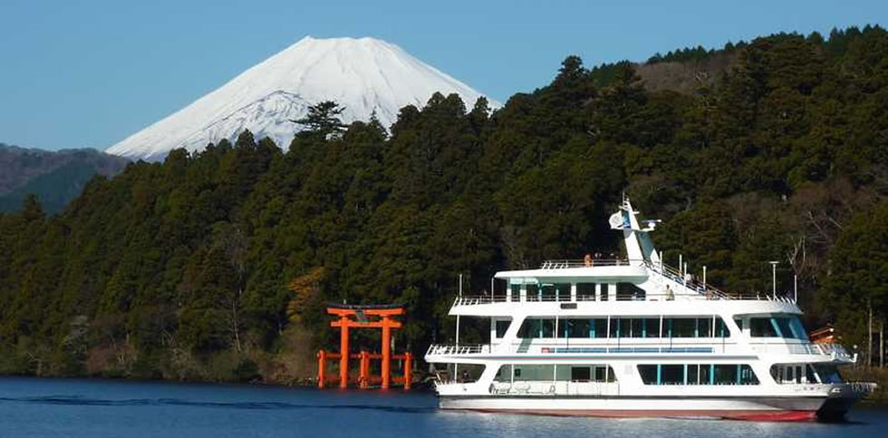 富士山五合目と箱根周遊バスツアー