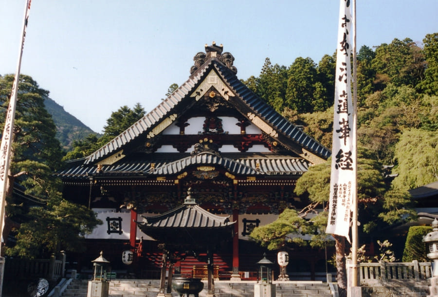 身延山久遠寺
