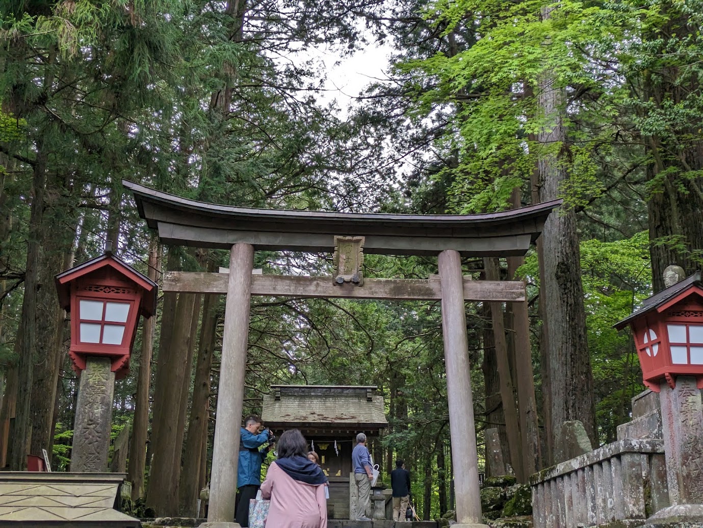 北口浅間神社「登山門」
