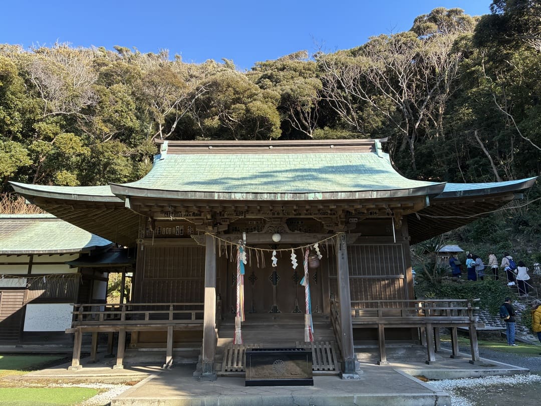 洲崎神社拝殿