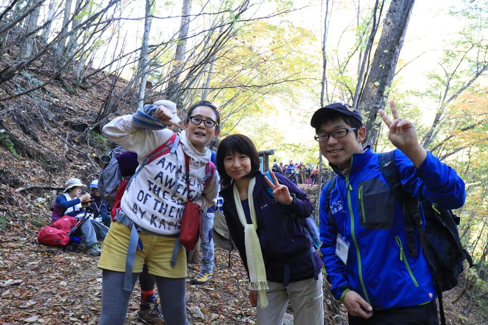 西沢渓谷でスタッフと