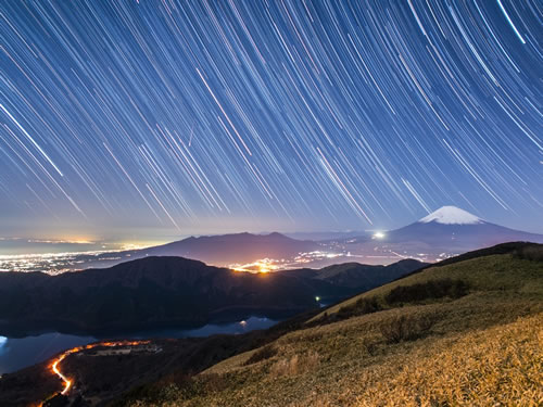 箱根すすきと星空観賞バスツアー