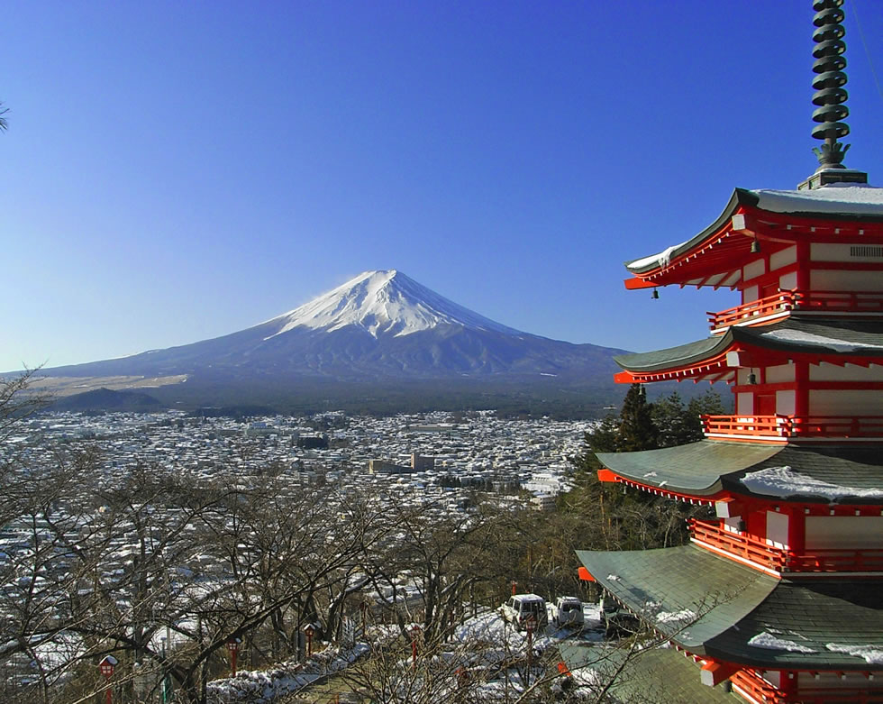 忍野八海と新屋山神社