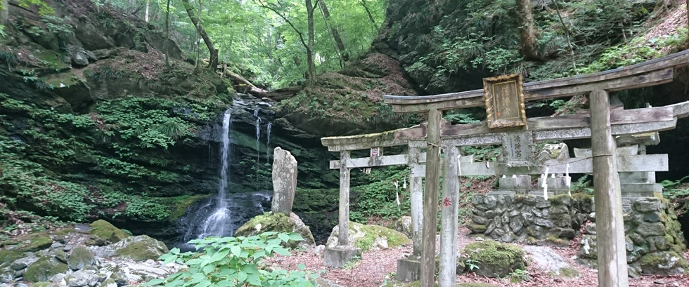 三峯神社ハイキングツアーのヴィジュアル