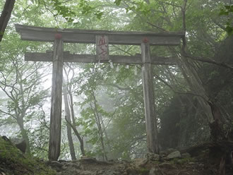 三峯神社