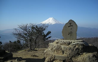 三ツ峠山トレッキングバスツアーのおすすめポイント詳細