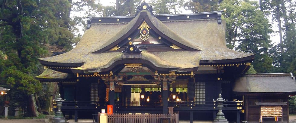 茨城県にある「鹿島神宮」と「息栖（いきす）神社」、千葉県にある「香取神宮」の三社をまとめた東国三社ツアー