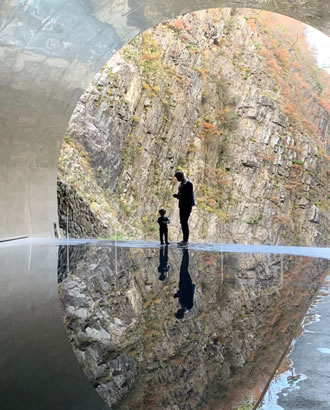 絶景！鏡のような世界 清津峡と雲の上の花畑バスツアーのおすすめポイント詳細