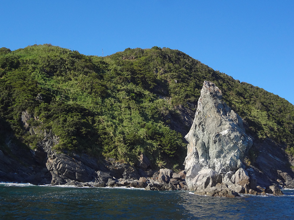 上立神岩