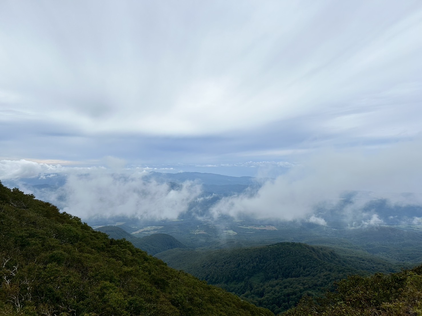 岩木山山頂からの景色