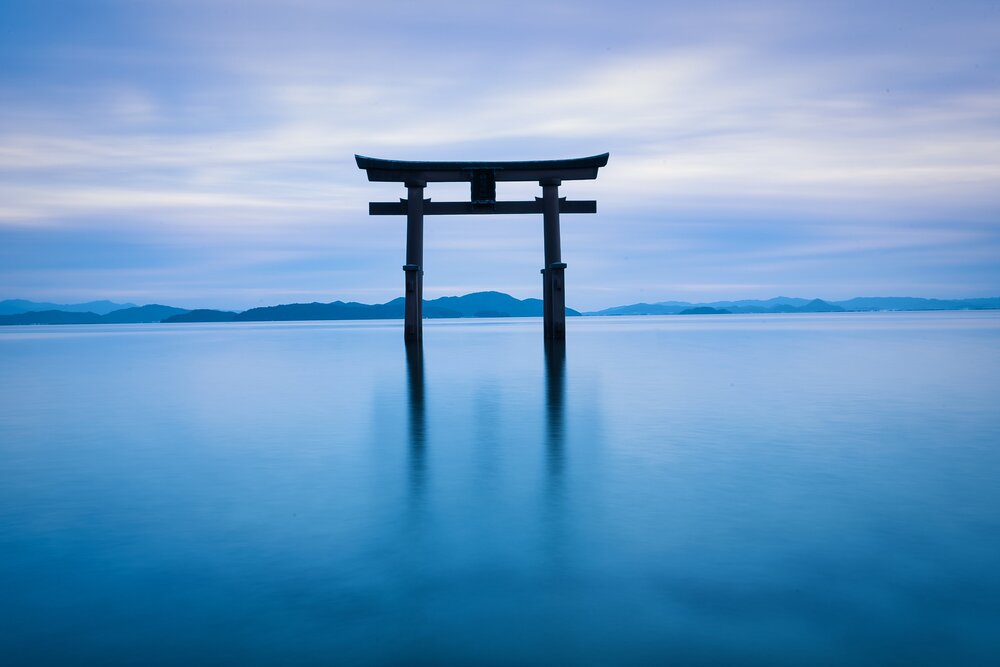 白鬚神社　海に浮かぶ鳥居