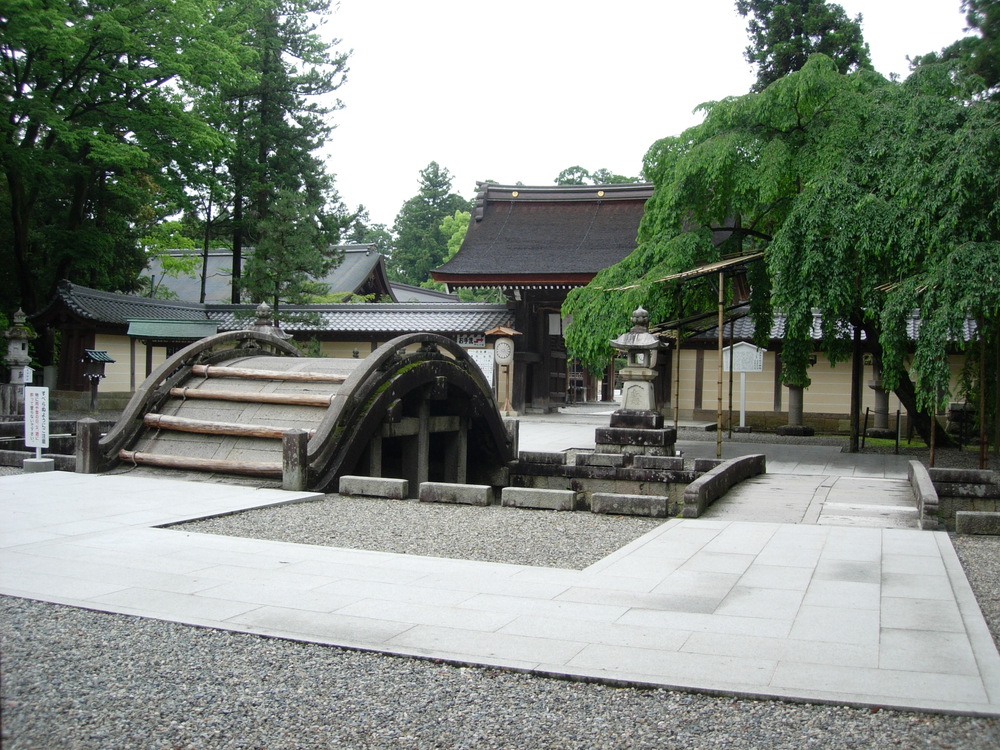 多賀大社　太鼓橋
