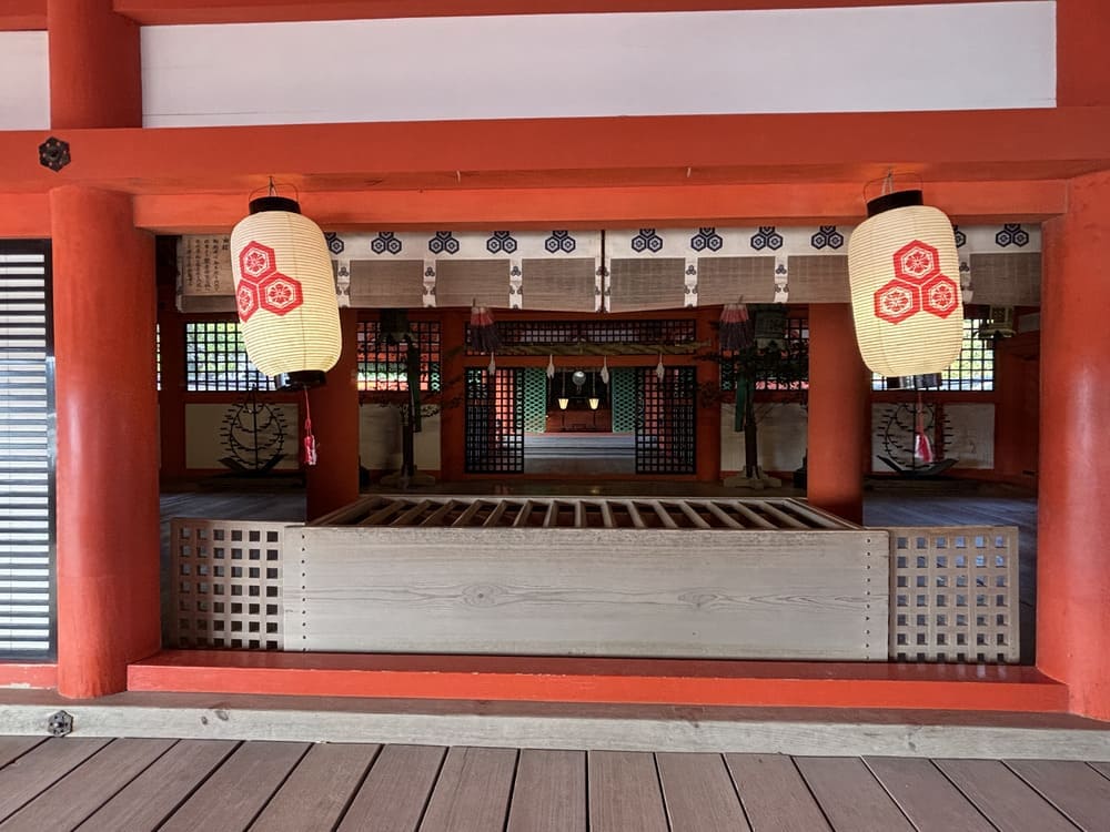 厳島神社の客神社