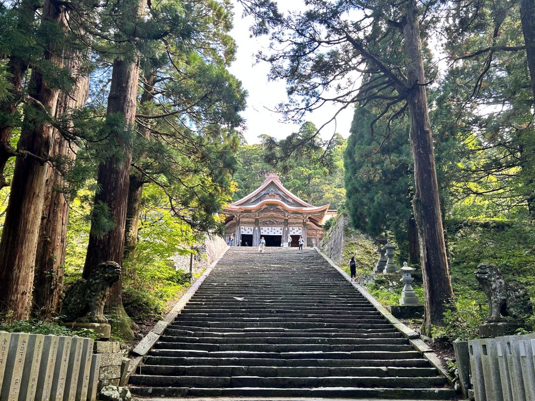 大神山神社奥宮の参道