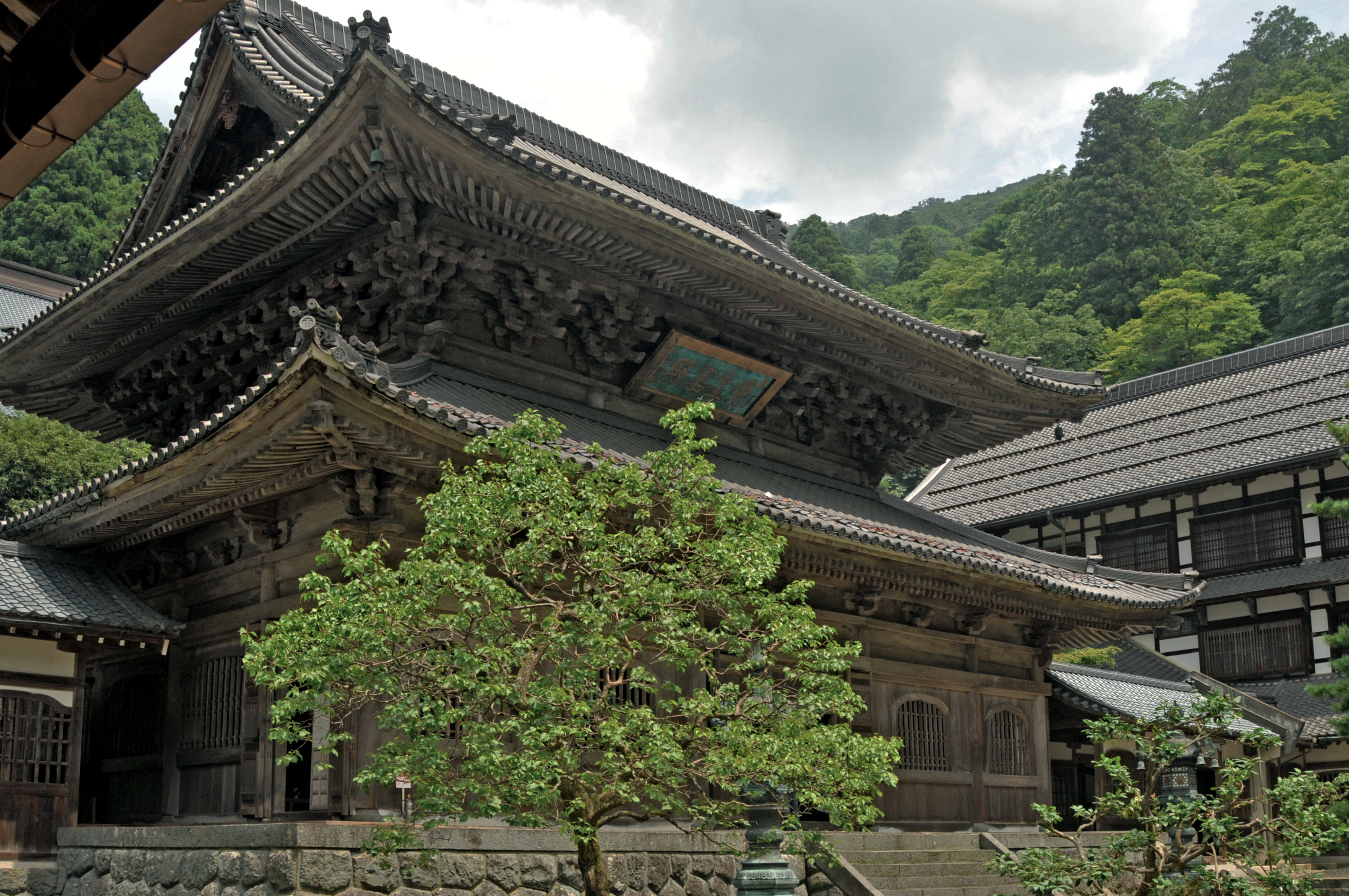 永平寺で座禅体験＆気比神宮バスツアー