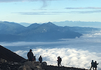 2泊で登る超ゆったり行程の富士登山のイメージ