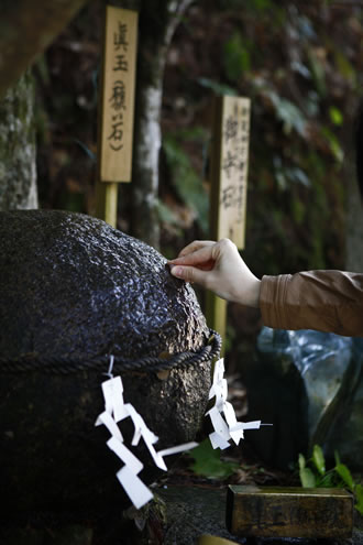 国譲り神話の出雲と絶景の元乃隅稲成神社ツアーのイメージ1