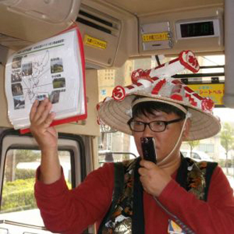 沖縄パワースポットツアーのイメージ赤瓦ちょーびんさん