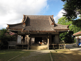 沖縄パワースポットツアーのイメージ金武観音寺