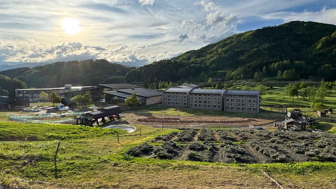 県名・観光名所・ツアーいずれかが入ります
