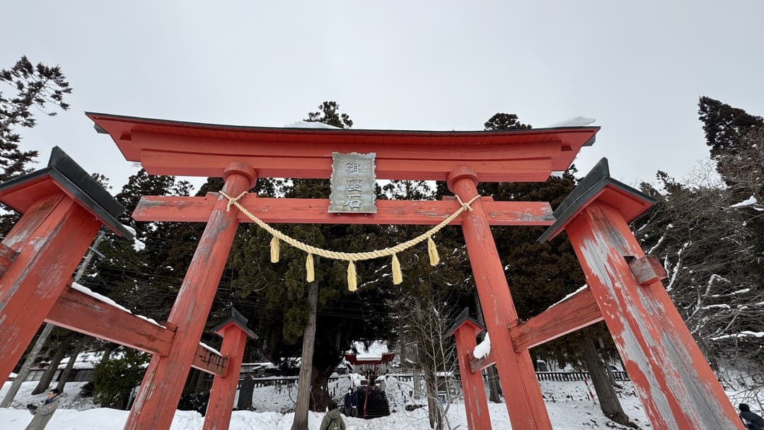 御座石神社(冬)