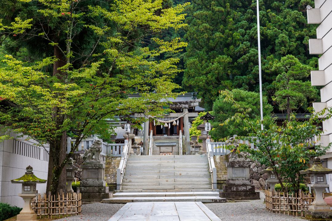 高山市桜山八幡宮 