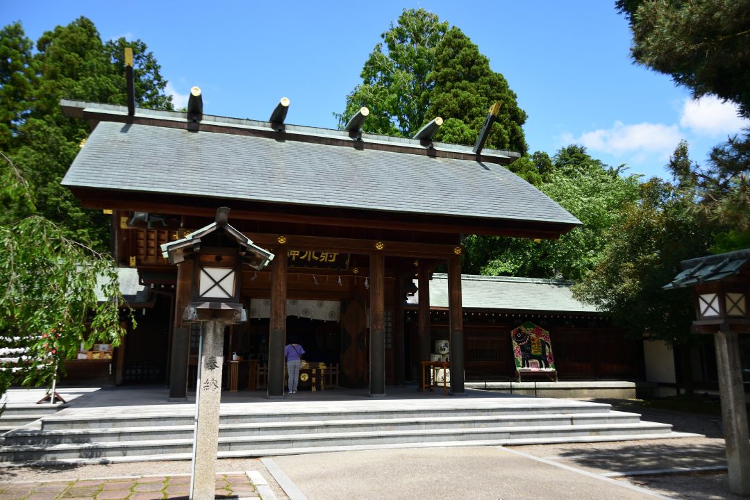射水神社