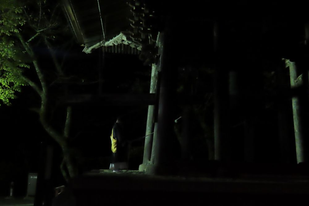 大迫力の鐘つき