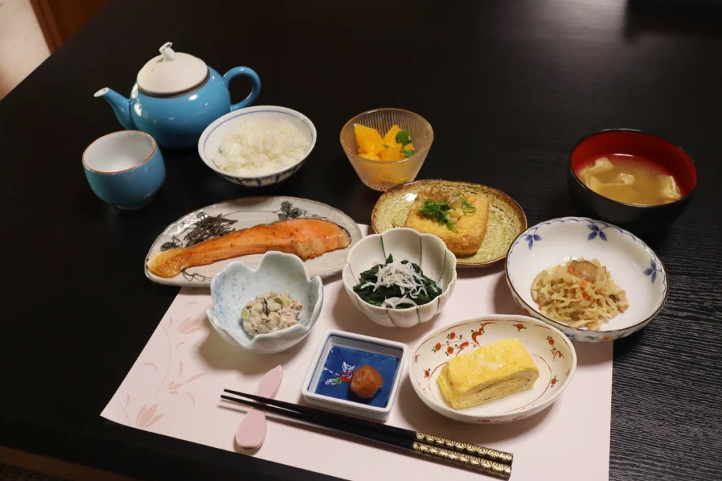 朝食（イメージ）