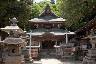 上田城と生島足島神社などの上田市八社巡りバスツアーのイメージ写真1