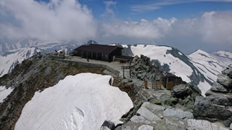 立山の雄山三神社を巡るバスツアーのイメージ写真1