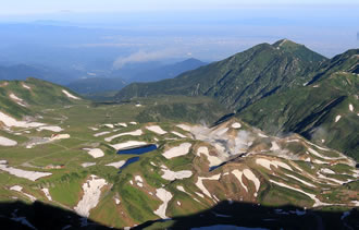 立山の雄山三神社を巡るバスツアーのイメージ写真1