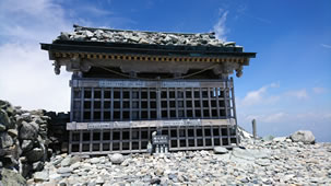 立山の雄山三神社を巡るバスツアーののイメージ写真