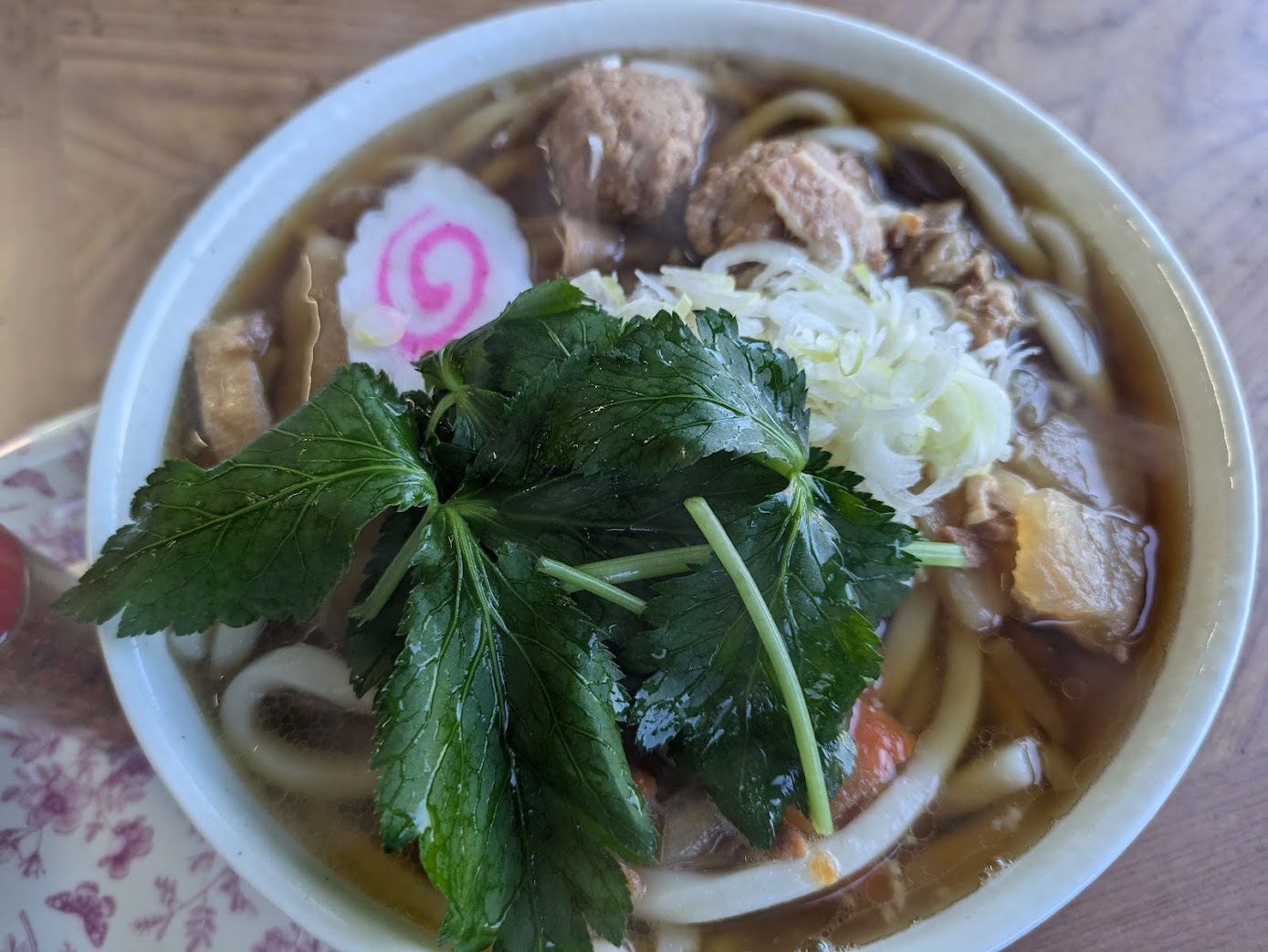 つくばうどんは食堂によって微妙に味が異なります