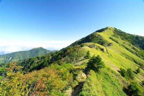 四国百名山「石鎚山」「剣山」のイメージ