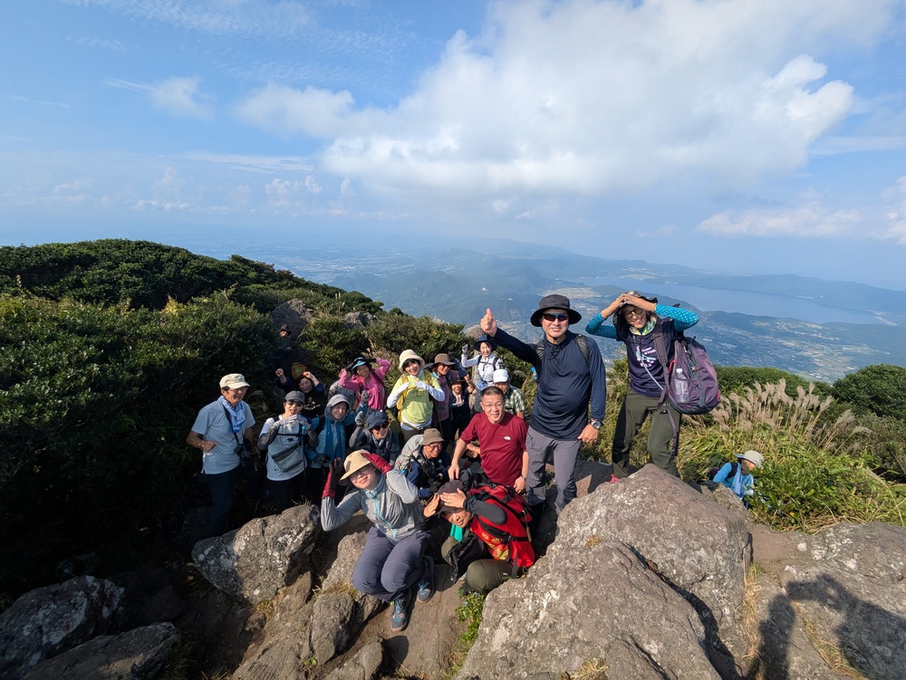 開門岳山頂にて