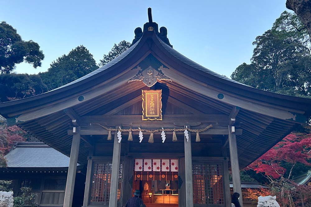 竈門神社社殿