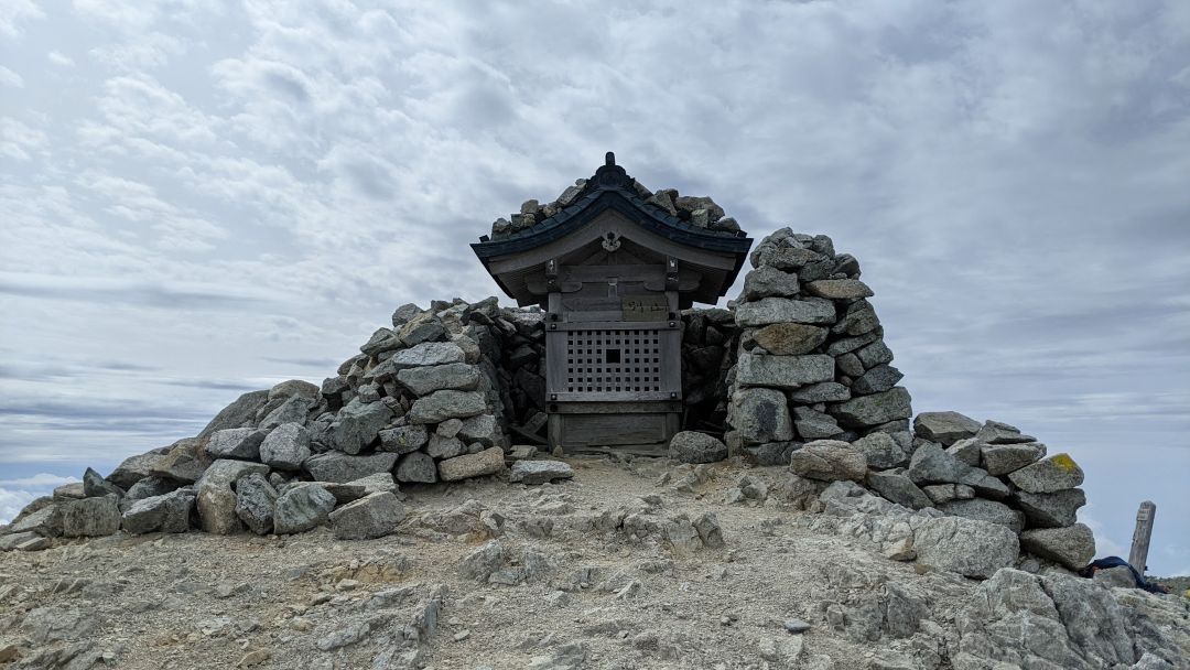 別山山頂神社