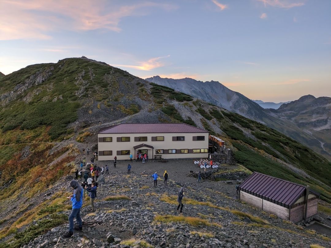 剱御前小舎の外観