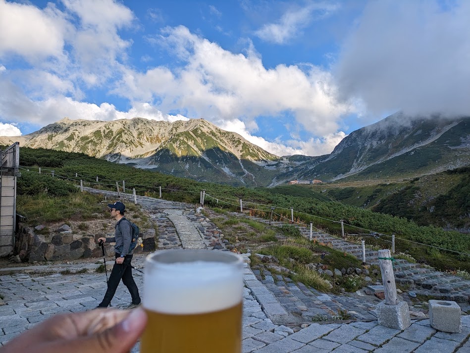 下山後みくりが池温泉での1杯