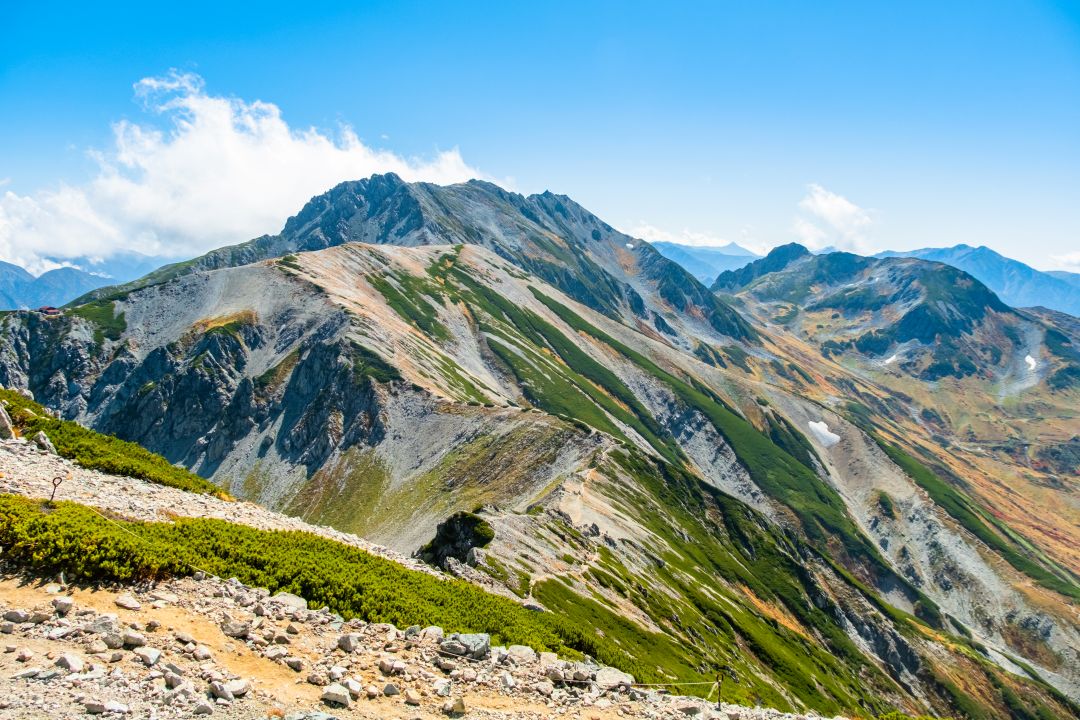 日本三霊山・立山三山を縦走バスツアー